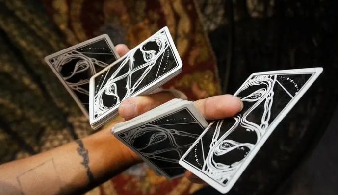 玩家必看科普！普通牌分析仪任意切牌,推荐8个良心渠道