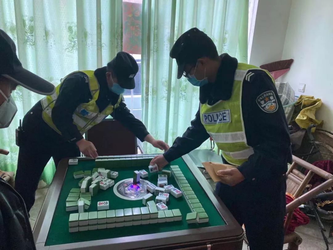 优选推荐“指尖家乡麻将有没有什么挂-哔哩哔哩 