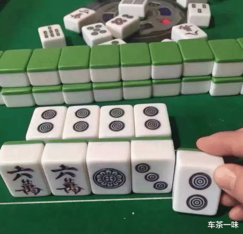 大神教教你！小蜀麻将确实有挂的(是不是有猫腻)