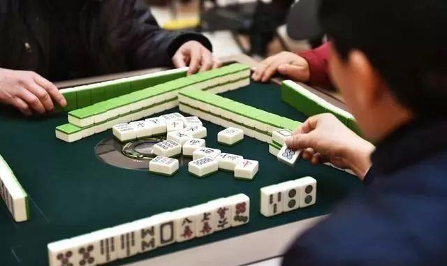 普及一下“大宝麻将到底能开挂吗”开挂教程 